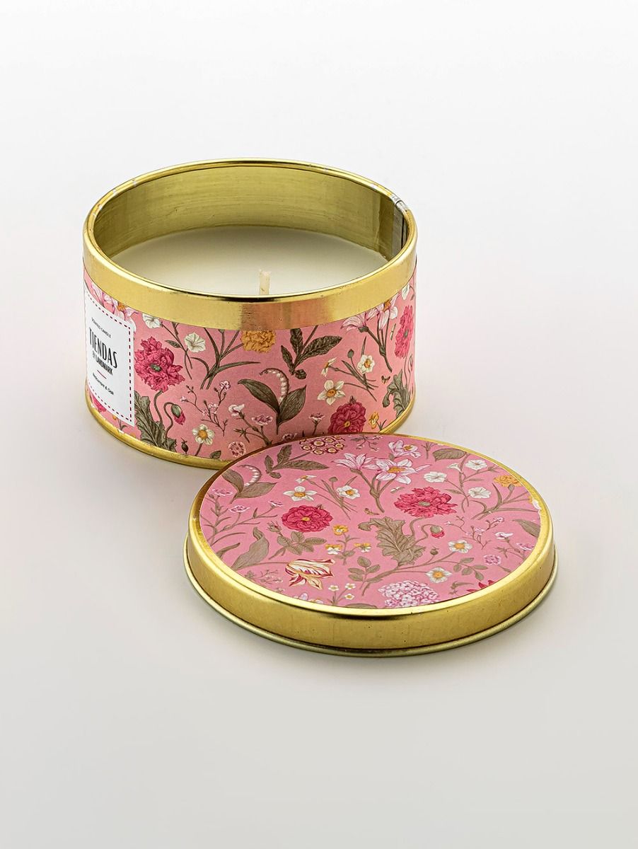 VELA EN LATA REDCURRANT & OAK 65G