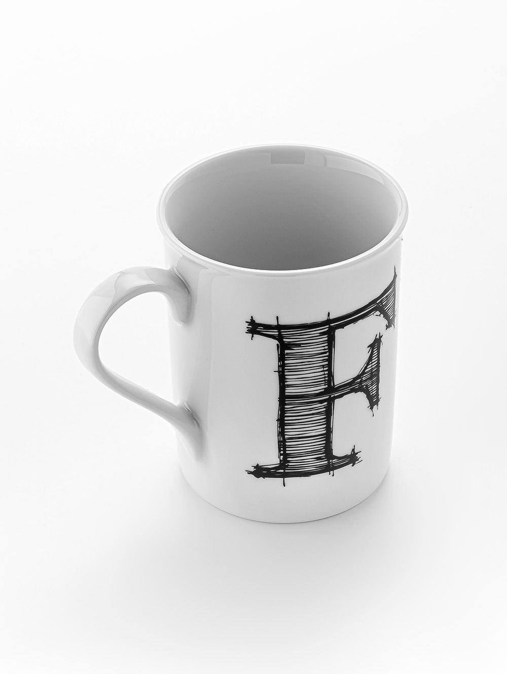 TAZA LETTER F 285CC