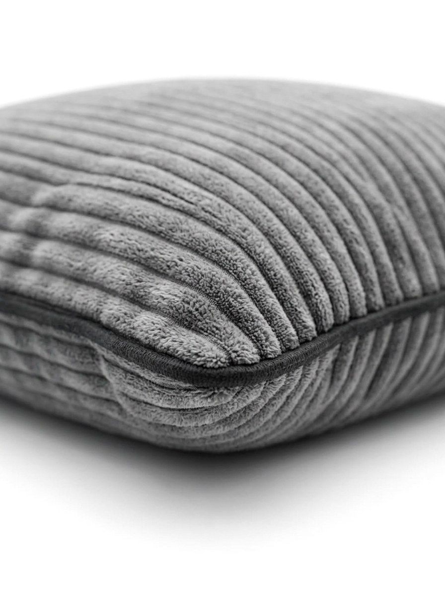 ALMOHADON HYPER NEGRO CON VIVO 45X45