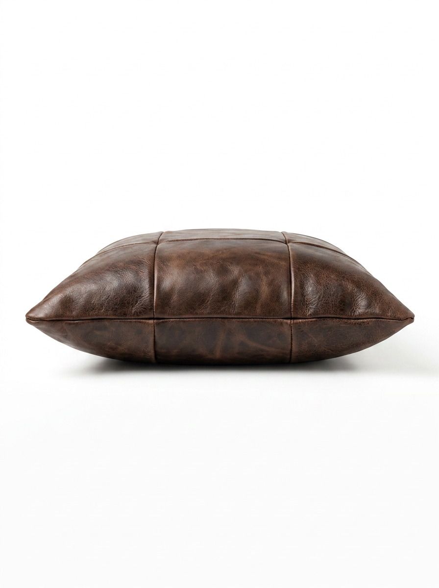 ALMOHADON CUERO 100% NATURAL CUADRANTES 45 X 45 HABANO