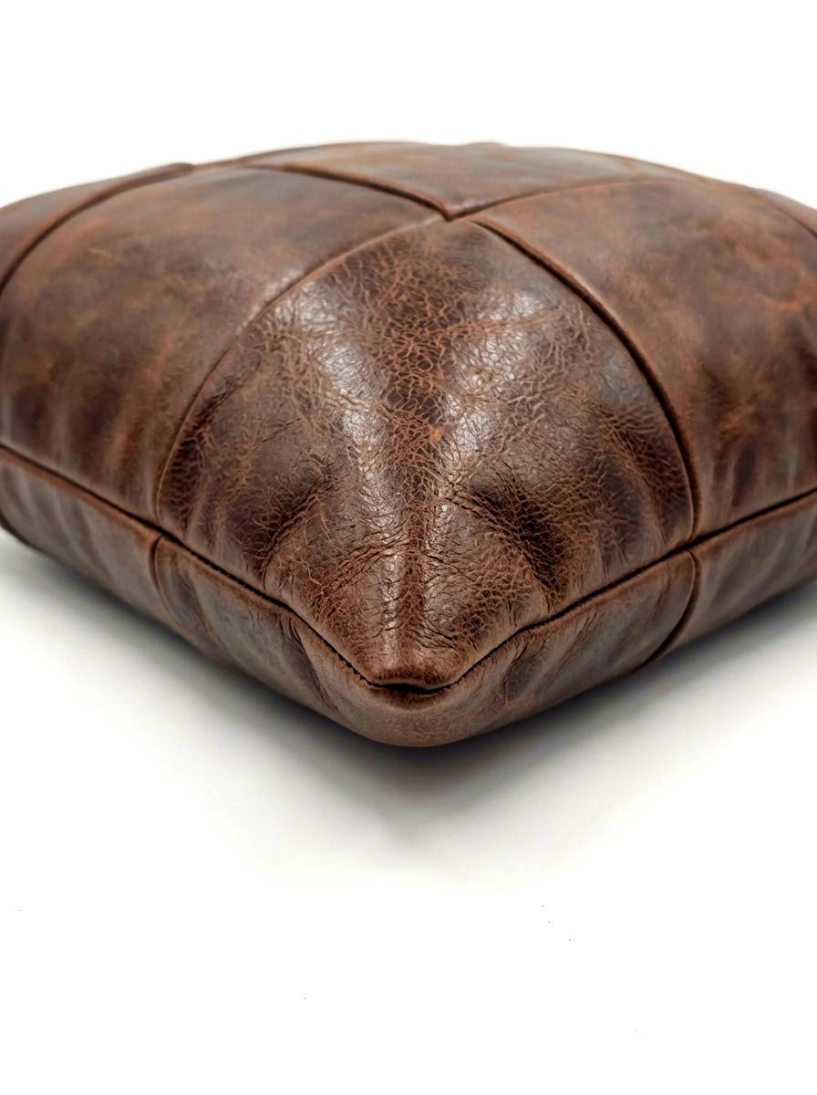 ALMOHADON CUERO 100% NATURAL CUADRANTES 45 X 45 HABANO